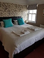 The Moelwyn Hotel & Restaurant