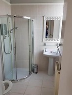 The Moelwyn Hotel & Restaurant