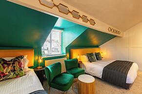 Holly Lodge Guest House