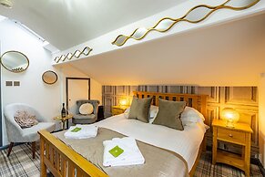 Holly Lodge Guest House