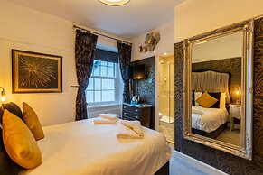 Holly Lodge Guest House