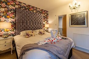 Holly Lodge Guest House