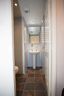 Holly Lodge Guest House