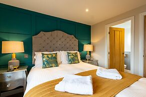 Holly Lodge Guest House