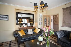 Holly Lodge Guest House