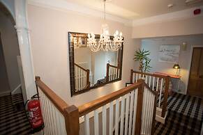 Holly Lodge Guest House