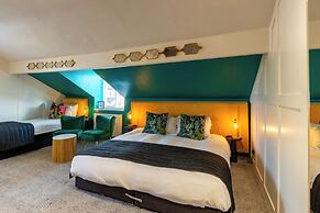 Holly Lodge Guest House