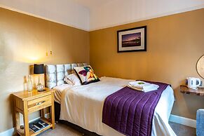 Holly Lodge Guest House