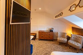 Holly Lodge Guest House