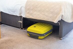 Holly Lodge Guest House