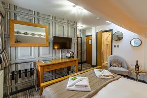 Holly Lodge Guest House