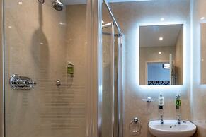 Holly Lodge Guest House