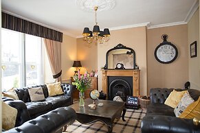 Holly Lodge Guest House