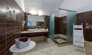Dream Island Hotel