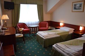 Hotel Batory