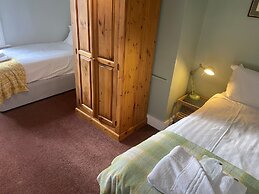 The Elks Head – Whitfield