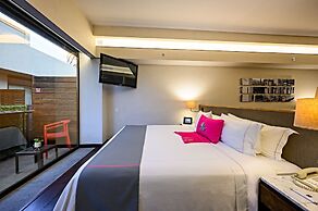 Las Suites Campos Eliseos