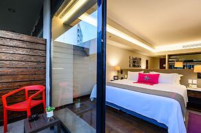 Las Suites Campos Eliseos