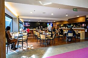 Las Suites Campos Eliseos