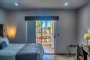Laos Mar Hotel & Suites
