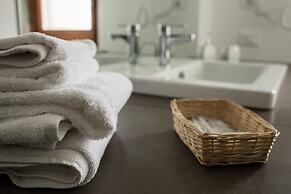 Marbela Apartments & Suites