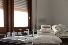 Marbela Apartments & Suites