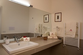 Marbela Apartments & Suites