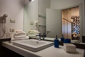 Marbela Apartments & Suites