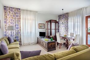 Marbela Apartments & Suites