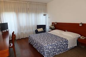 Marbela Apartments & Suites