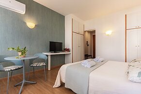 Marbela Apartments & Suites