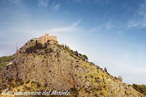 Marbela Apartments & Suites