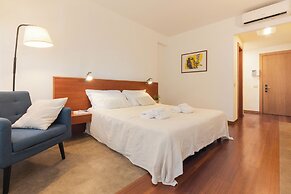 Marbela Apartments & Suites