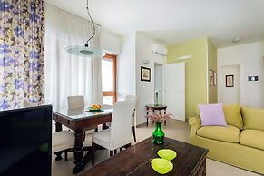 Marbela Apartments & Suites