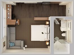 Element Miami International Airport