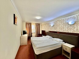 Hotel Helin Aeroport