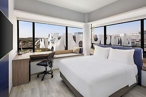 Travelodge Harbourfront