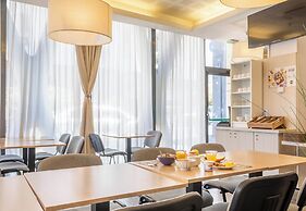 B&B HOTEL Marseille La Timone