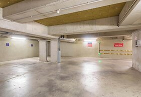 B&B HOTEL Marseille La Timone