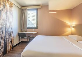 B&B HOTEL Marseille La Timone