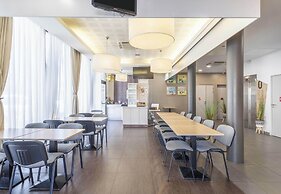 B&B HOTEL Marseille La Timone