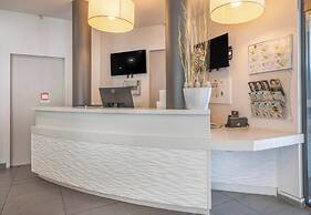 B&B HOTEL Marseille La Timone