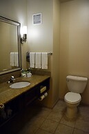 Holiday Inn Express & Suites Youngstown West - Austintown by IHG