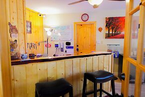 Sleepy Hollow Cabins and Hotel