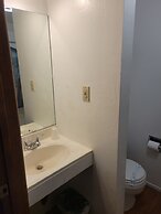 Sleepy Hollow Cabins and Hotel