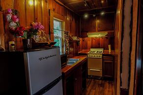 Sleepy Hollow Cabins and Hotel