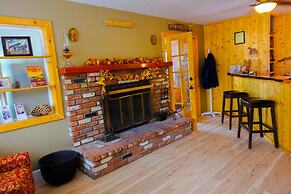 Sleepy Hollow Cabins and Hotel