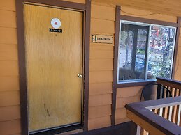 Sleepy Hollow Cabins and Hotel