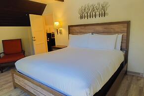 Sleepy Hollow Cabins and Hotel