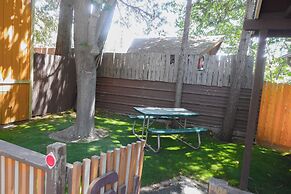 Sleepy Hollow Cabins and Hotel